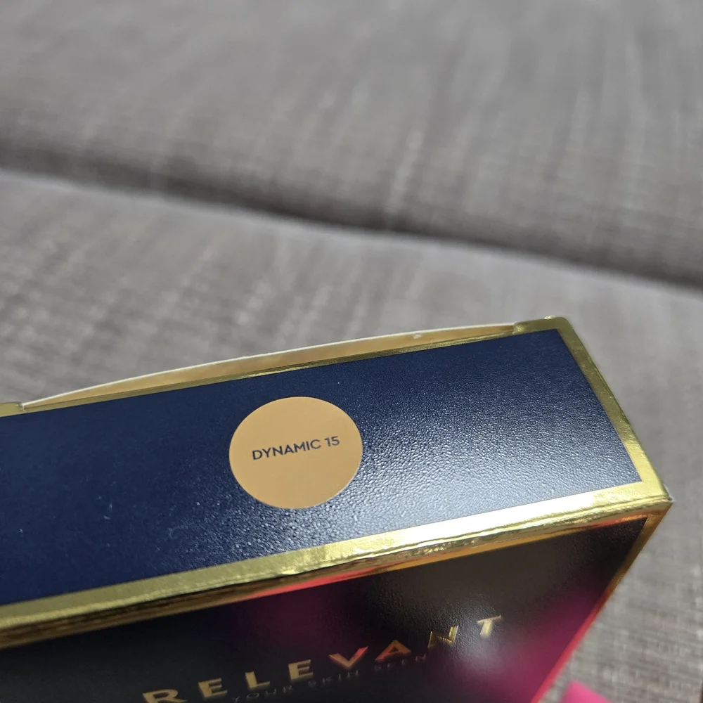 Relevant Rele-Blur Soft Focus Powder  Foundation - Dynamic 15 New‎ In Box